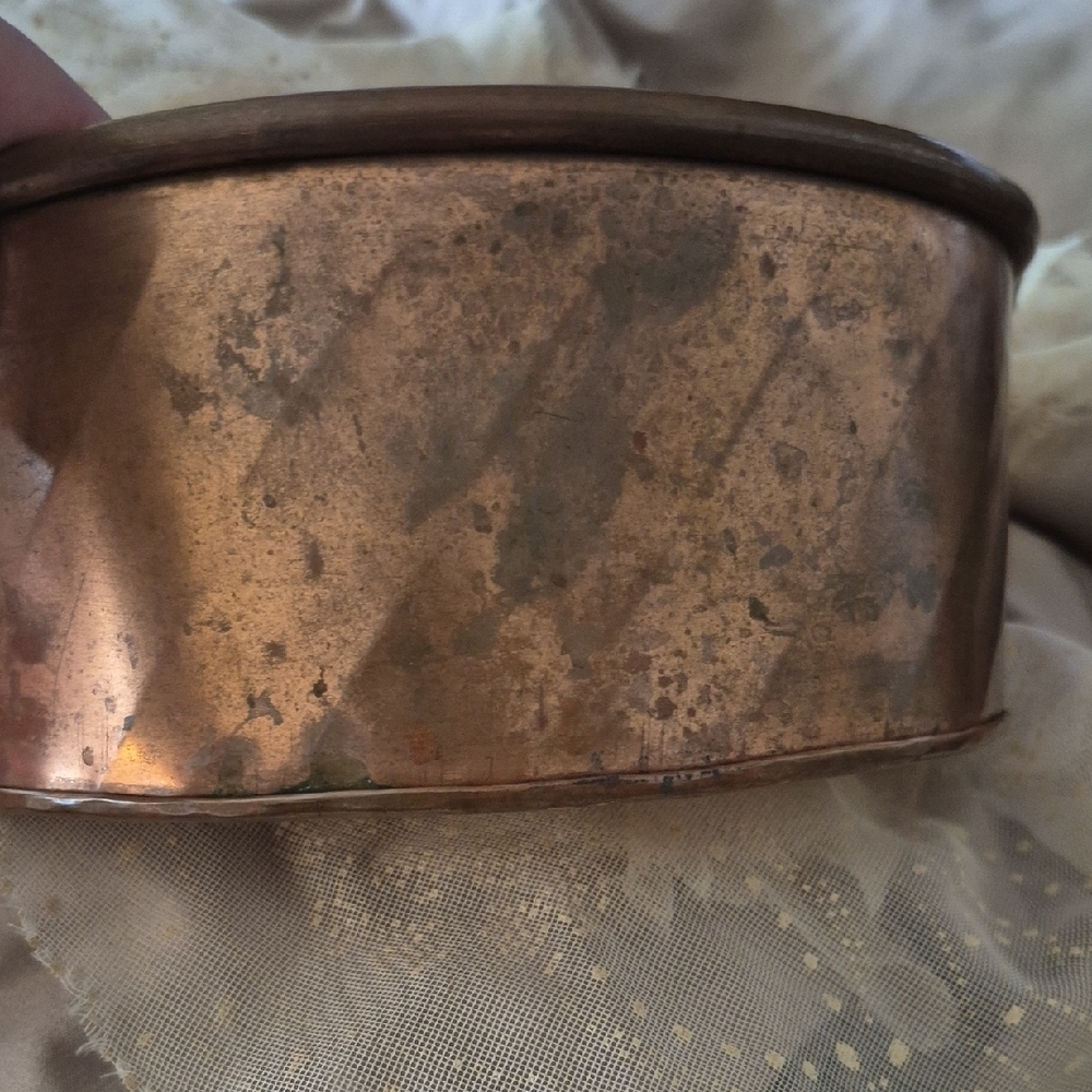 Vintage Copper Pot with Handles - Picture 3 of 7